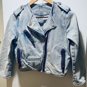 Great Condition GAP 90's style Denim Jacket
